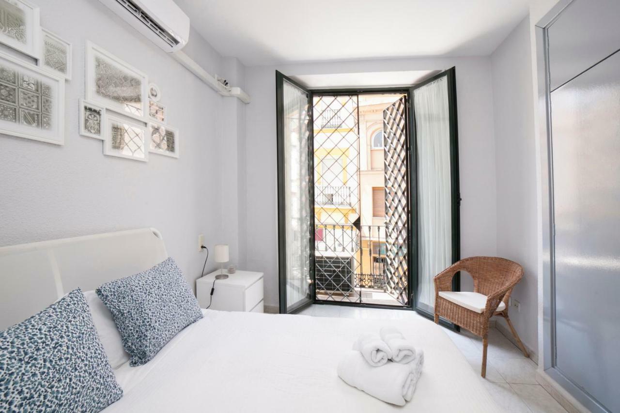 Alohamundi San Esteban Seville Room photo